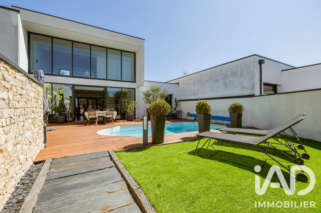 Piscine - Maison d'Architecte avec Piscine à Puilboreau