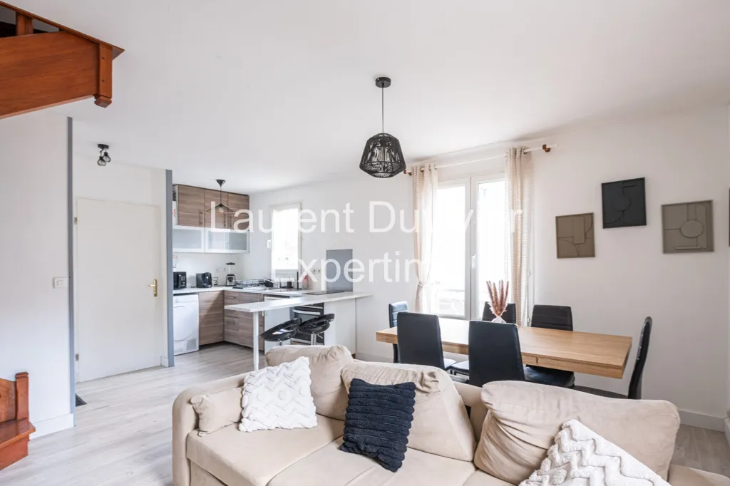 Elutuba - Duplex Apartment in Centre Saint-Rémy-l'Honoré