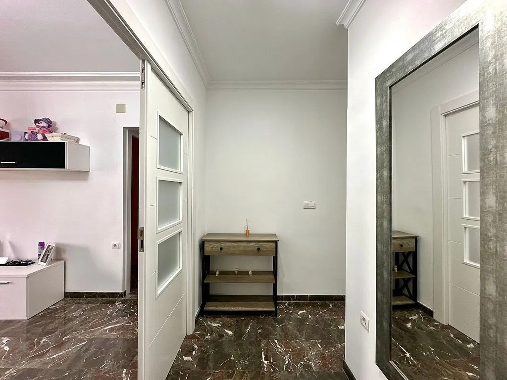 Esik - Apartment with Balcony in Motril Centre