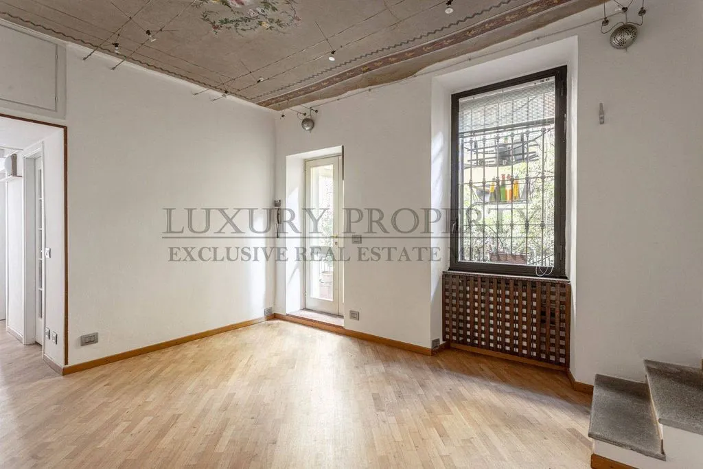 Soggiorno - Luxury Apartment with Naviglio View in Milan