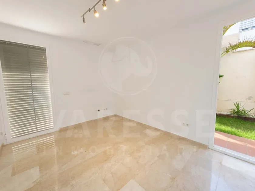 Terrass - Chalet with Garden in Espartinas, Seville