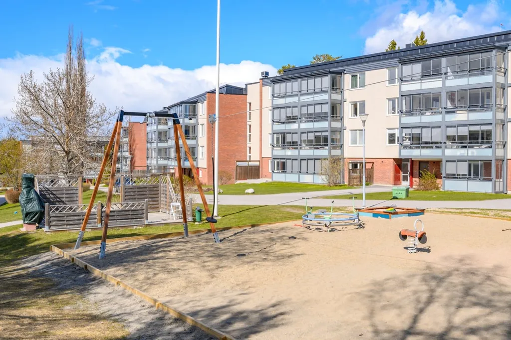 Jardin - Modernised Flat with Glass Balcony in Sundsvall