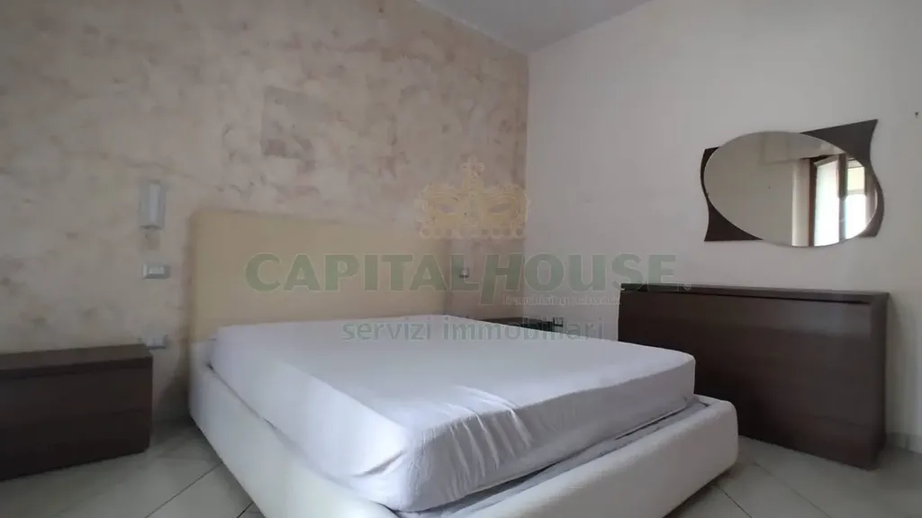 Magamistoad - Armed Two-Bedroom Flat with Balcony in Capua