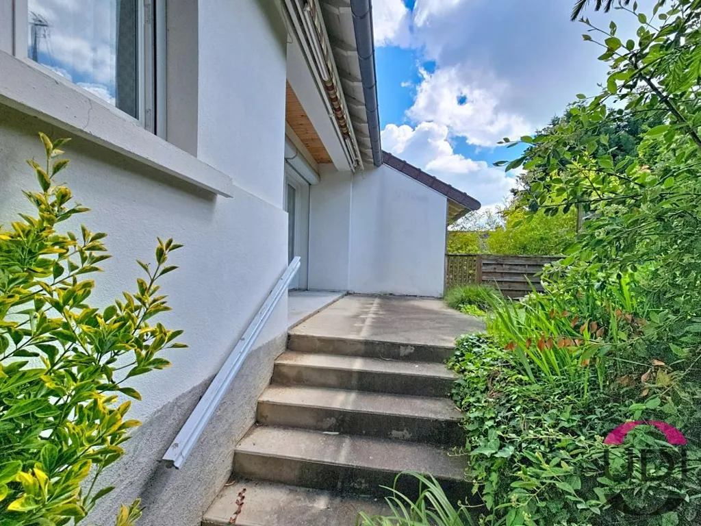 Toad - Charming 3-Bedroom House in Buffon, Montluçon