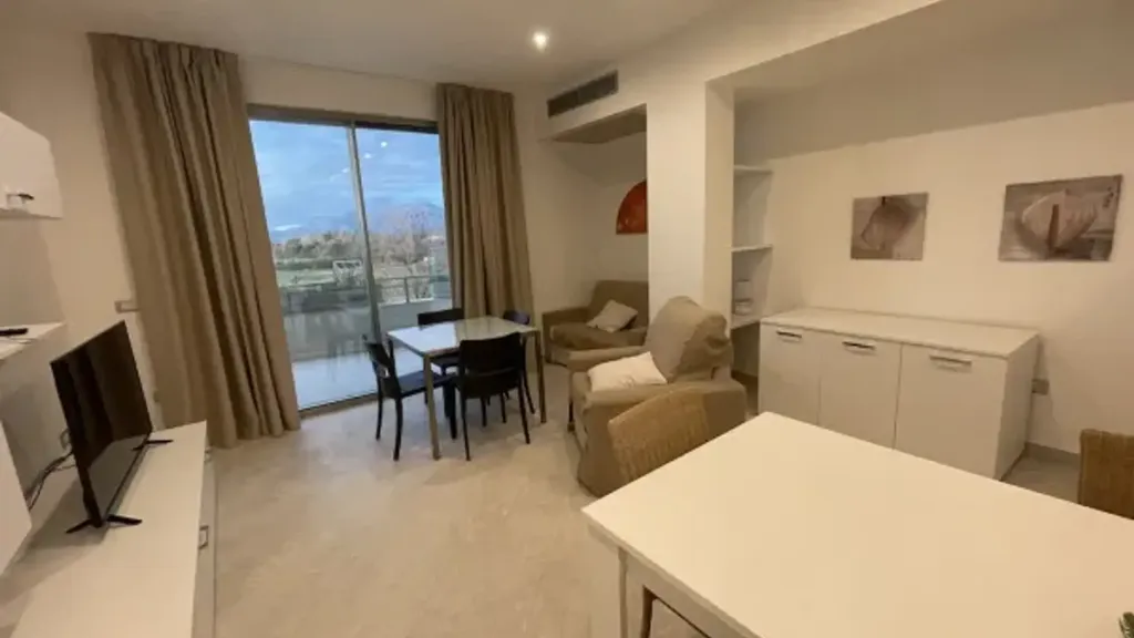 Elutuba - Luxury Seafront Apartment in Diamante