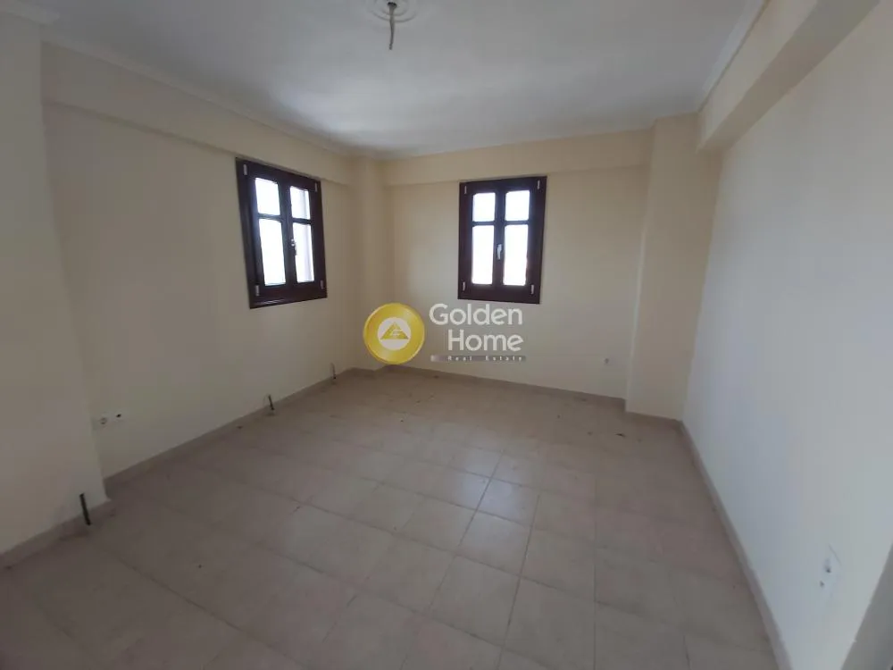 Rooms - Multi-Unit Building with Sea View in Thessaloniki Centre
