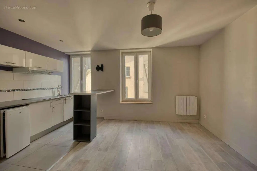 Köök - Rentable Building with 5 Leased Units in Nancy