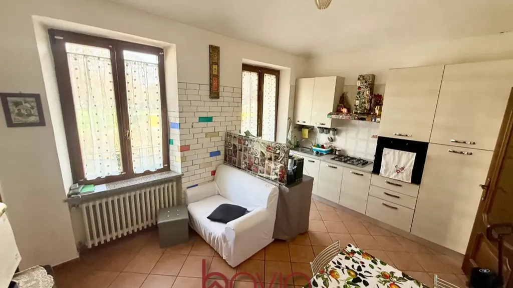 Kitchen - Quadrilocale with Private Courtyard in Regio Parco, Turin