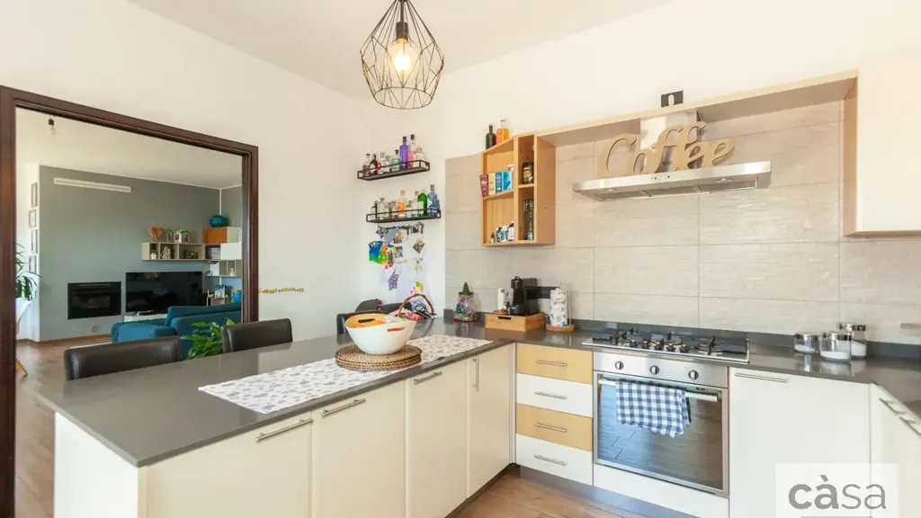 Cucina - Luxury Villa with Lake View in Comerio