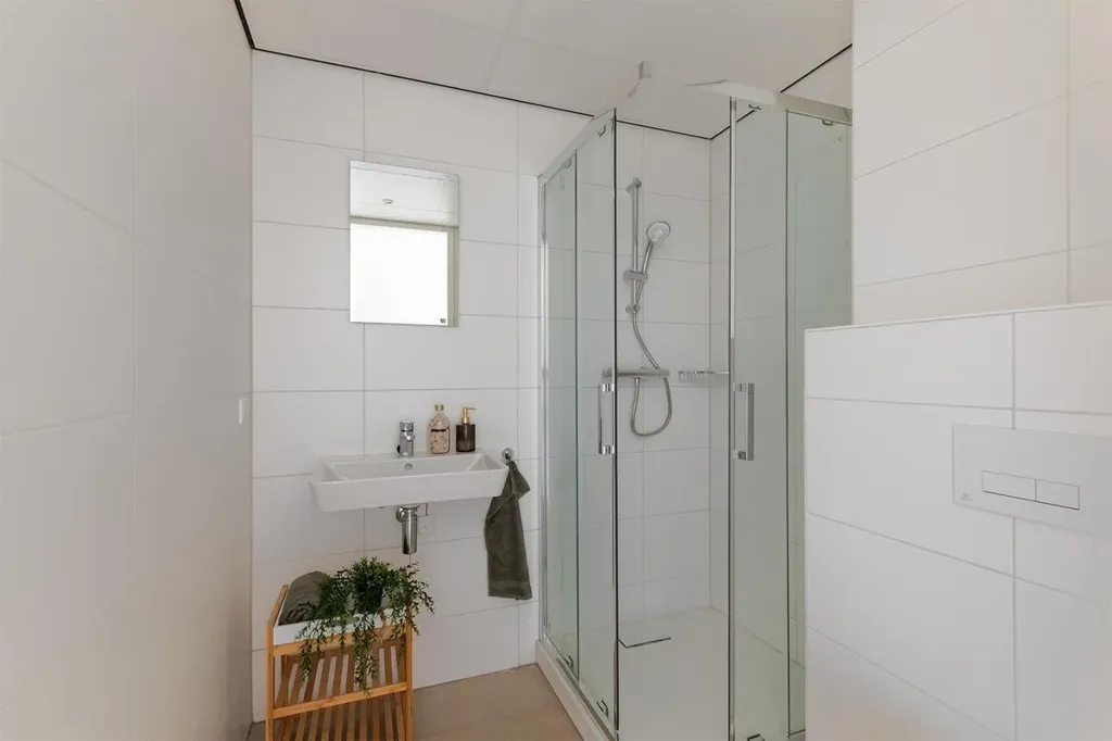 Salles de bain - Studio with Kitchen in Rotterdam's Centre