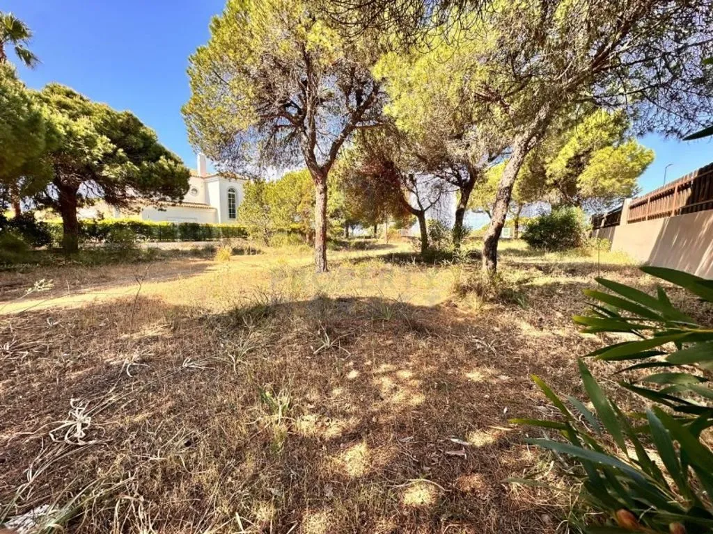 Giardino - Urban Plot in Quinta do Lago, Loulé