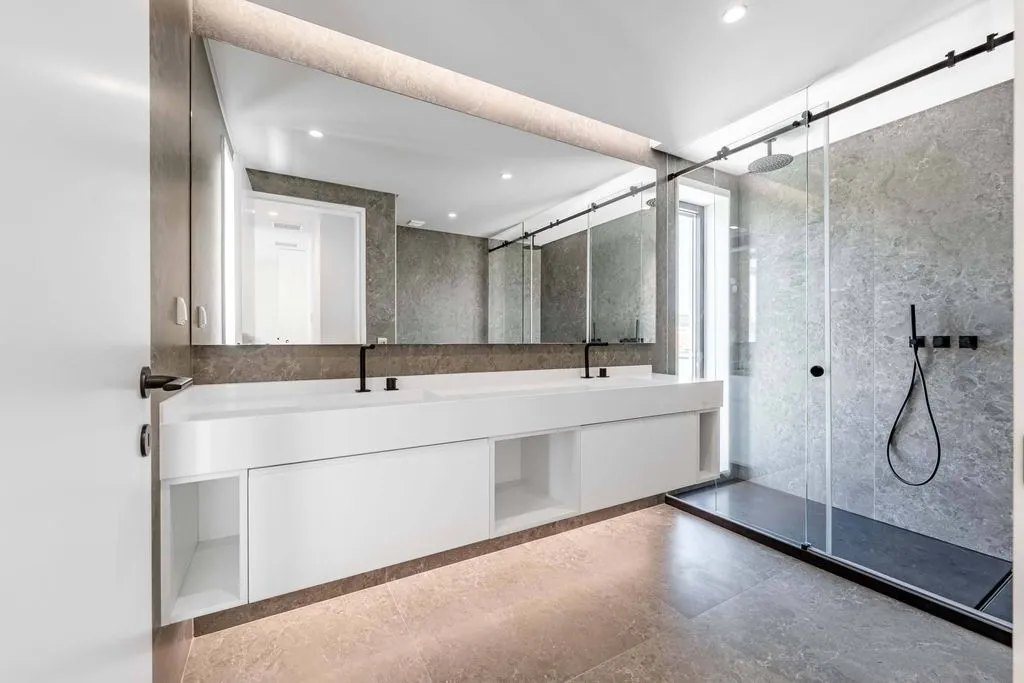 Bagni - Luxury Villa with Pool in Estoril