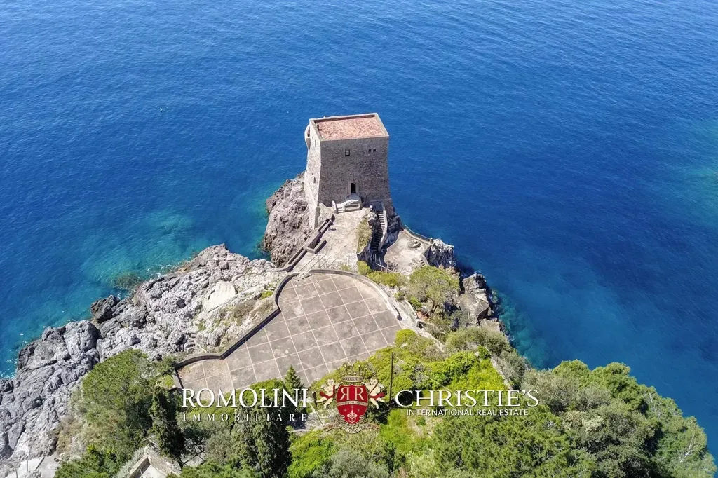 Välivaade - Waterfront Villa with Sea Access on Amalfi Coast