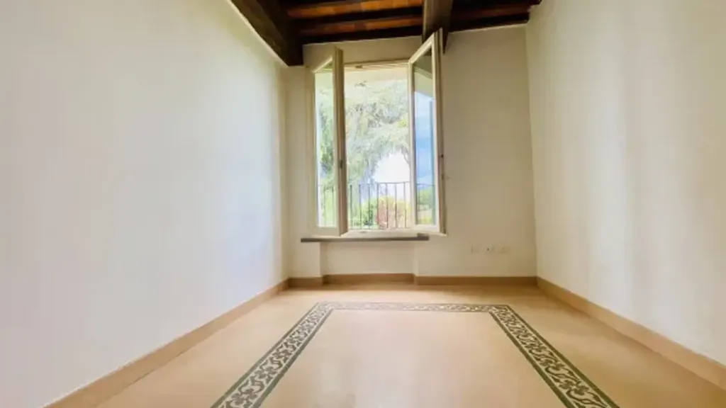 other_room