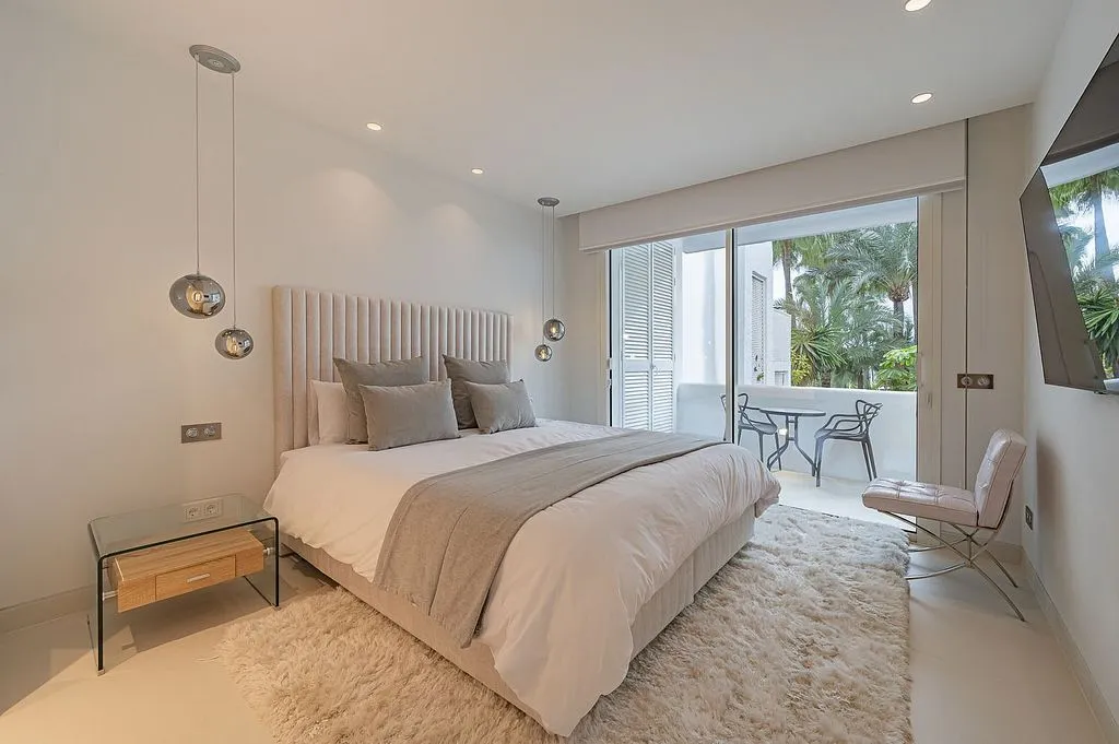 Magamistoad - Duplex with Pool in Marbella's Golden Mile