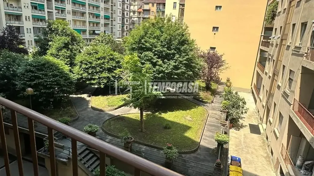 Rõdu - Penthouse with Box in Torino Crocetta
