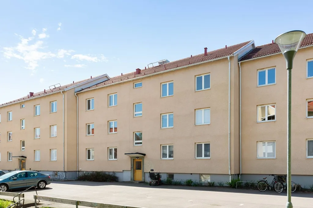 Apartment with Balcony in Paradiset