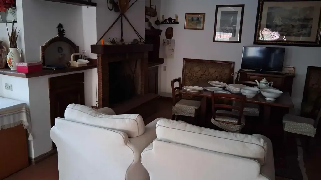 Salle à manger - Twin-Unit Apartment with Garden in Florence