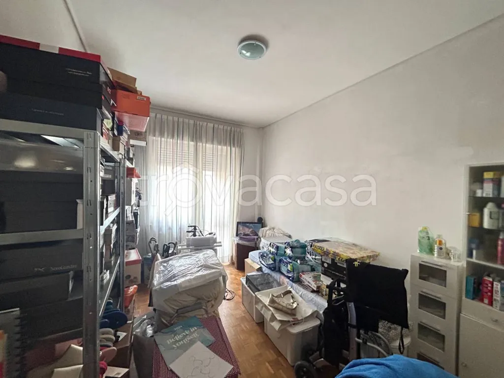 Kabinet - Quadruplex with Balcony in Cuneo