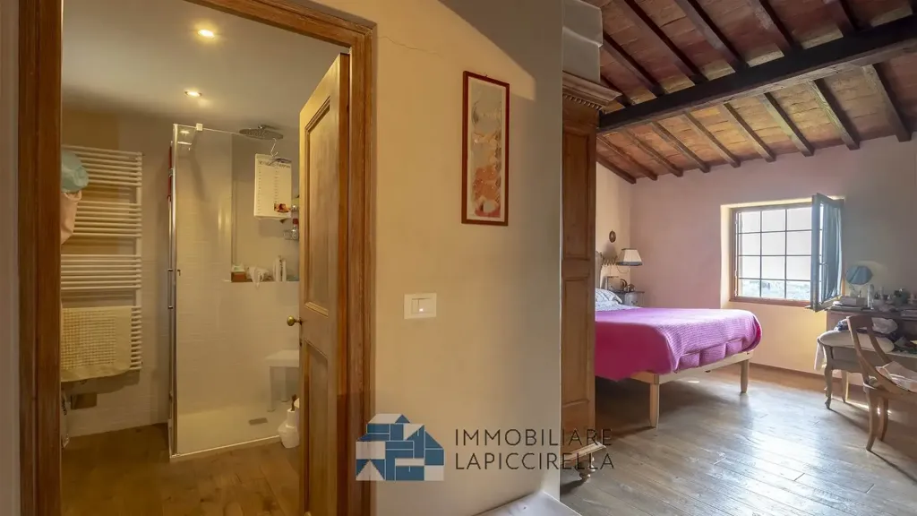 Chambres - Conservatively Reworked Villa with Olive Grove in Settignano