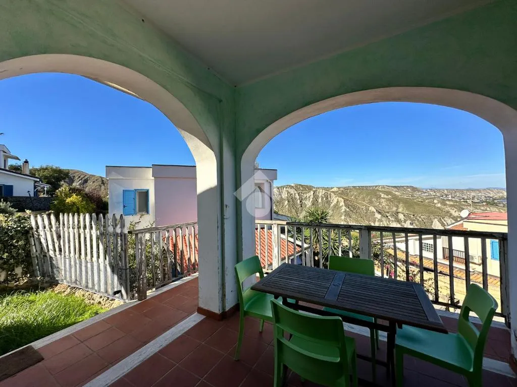 Terrass - Bifamiliar Villa with Sea View in Crotone