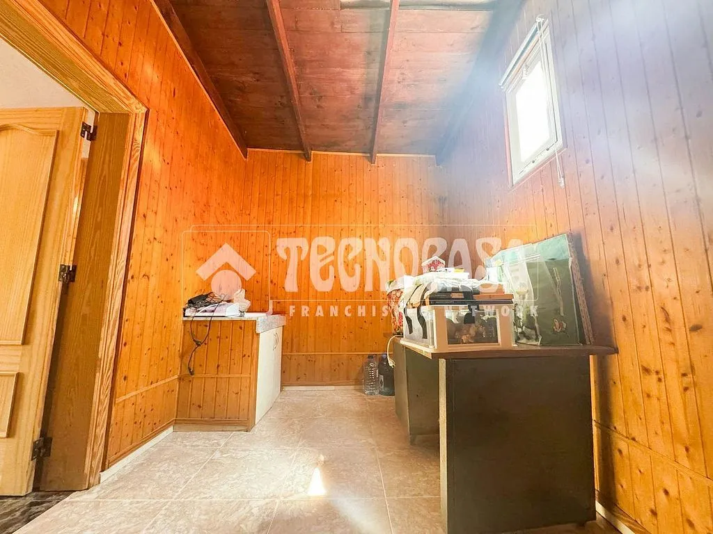 hallway_entrance