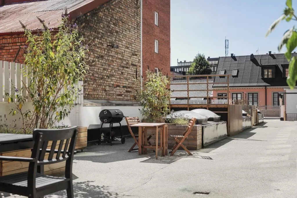 Aed - Efficient Studio in Central Location