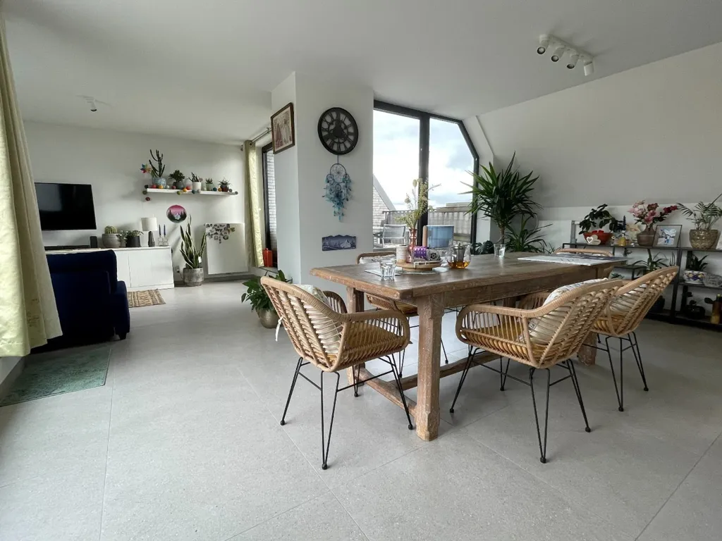 Dining Room - Apartment with Two Terraces in Kuurne