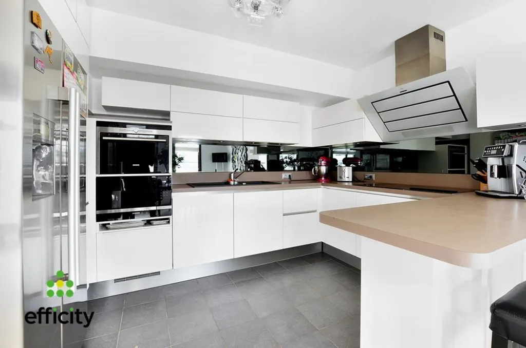 Cuisine - Appartement Familial avec Terrasses à Ermont