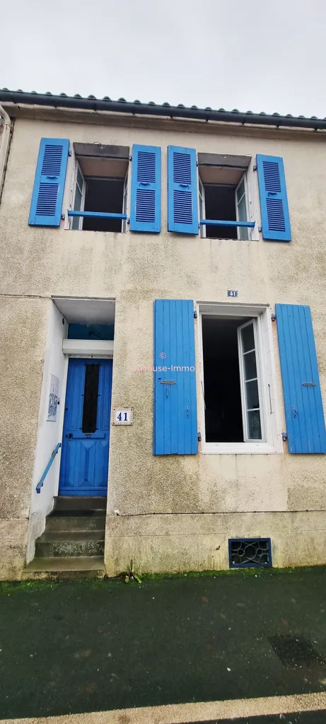 Välivaade - Townhouse with Courtyard in Luçon Centre