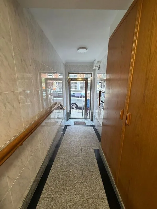 Esik - Apartment with Lift in La Palomera, León