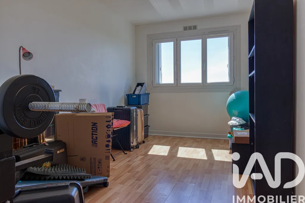 Stanze - Apartment with Balcony in Taverny