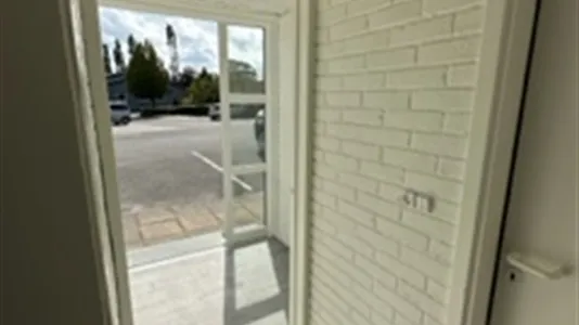 Esik - Office Space with Parking in Grindsted