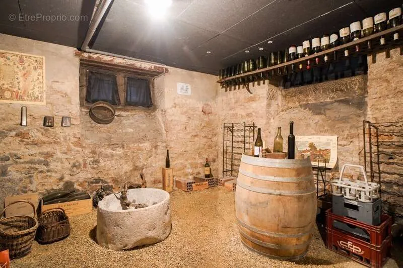 Maison 10 pièces à Macon