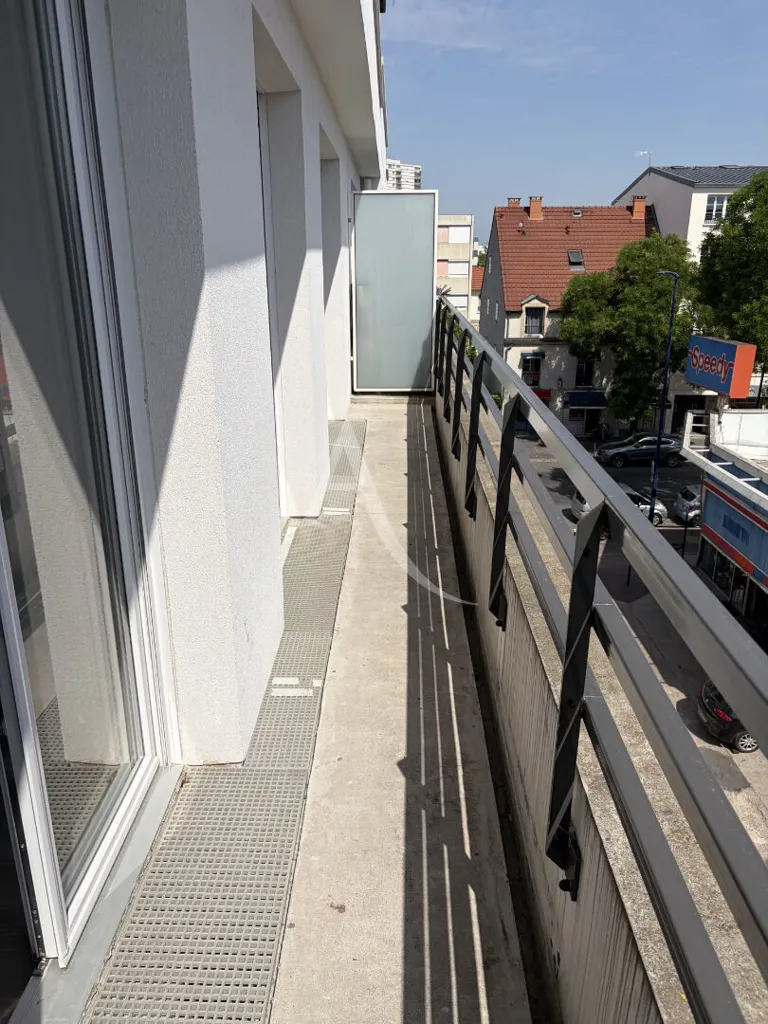 Balcone - Modern Flat with Balcony in Drancy Centre