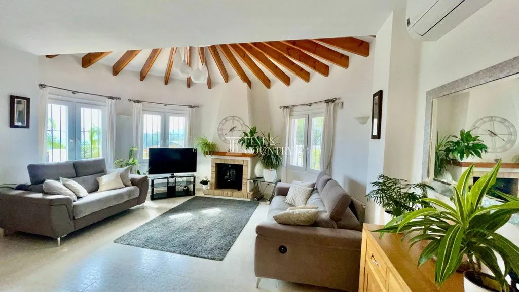 Elutuba - Modern Villa with Panoramic Views in Pedreguer