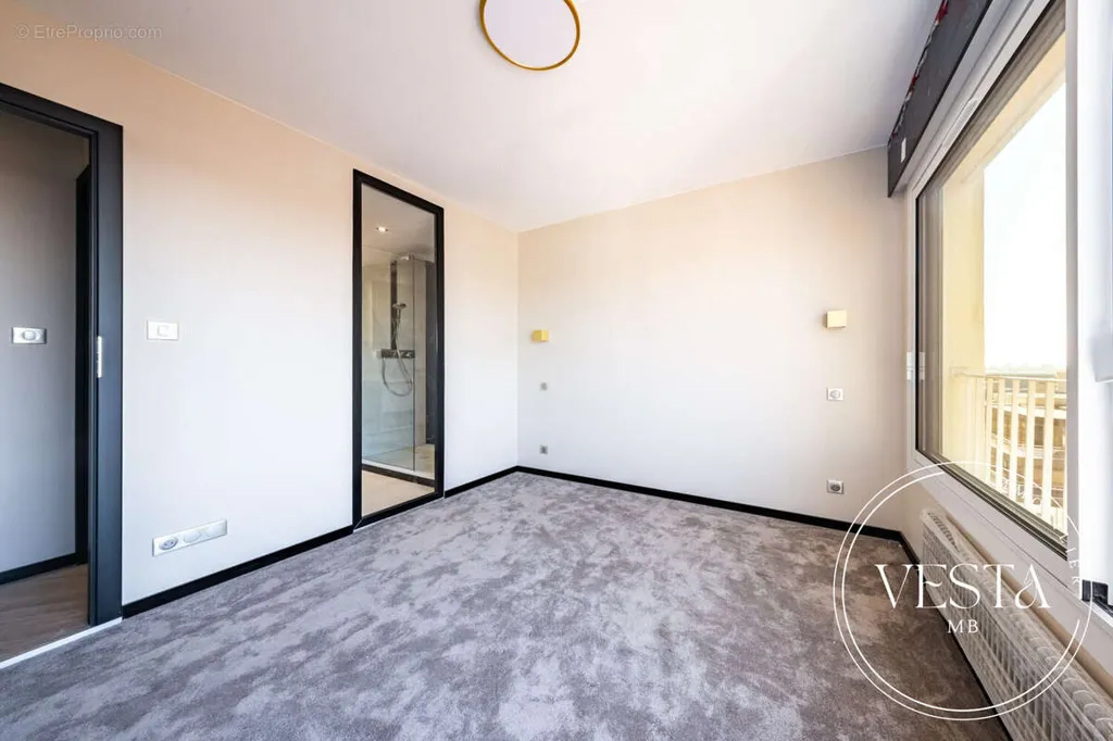 Pièces - Appartement avec Vue Panoramique sur Dijon