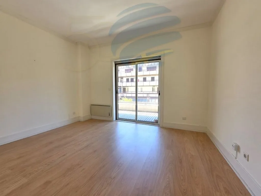 Toad - Luxury Flat with Pool in Estoril, Cascais