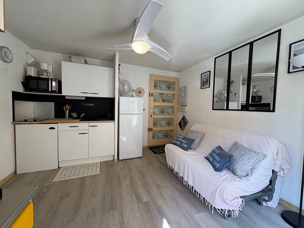 Séjour - Studio Cabine Meublé à Saint-Cyprien Plage
