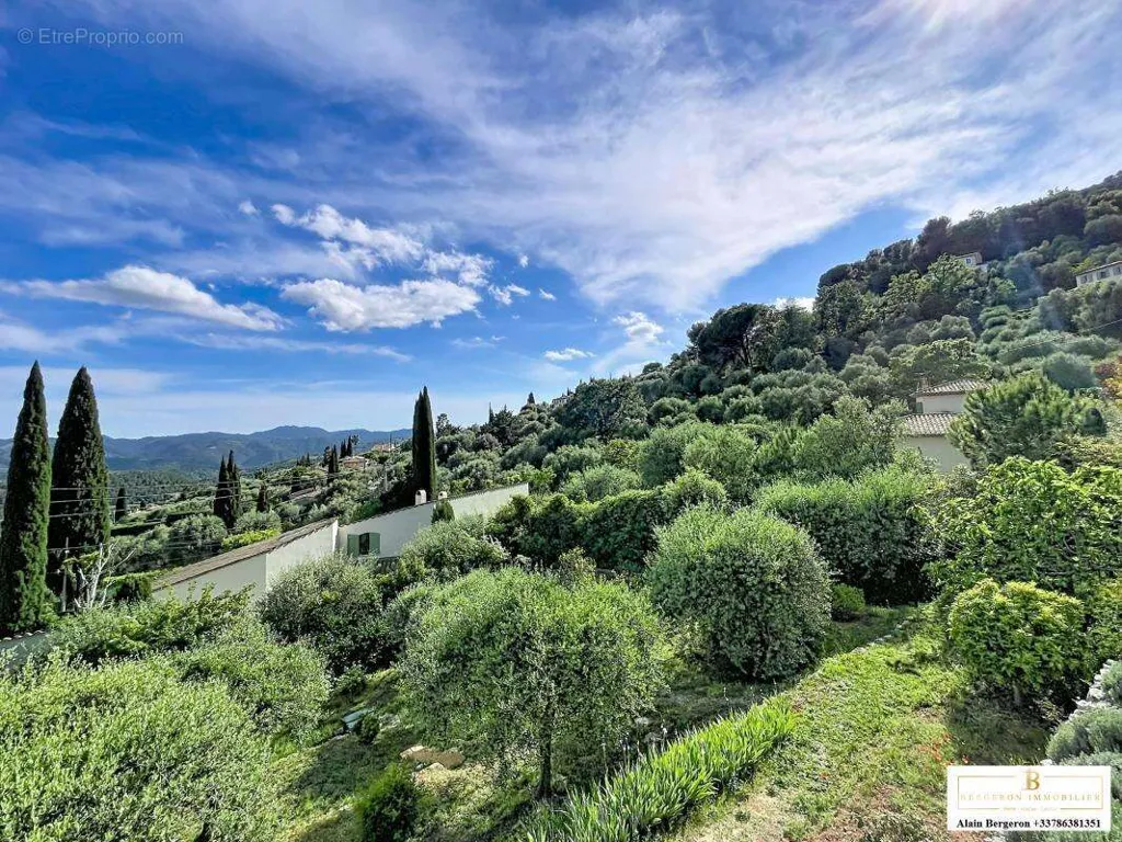 Jardin - Maison de Caractère avec Vue Mer à Spéracèdes