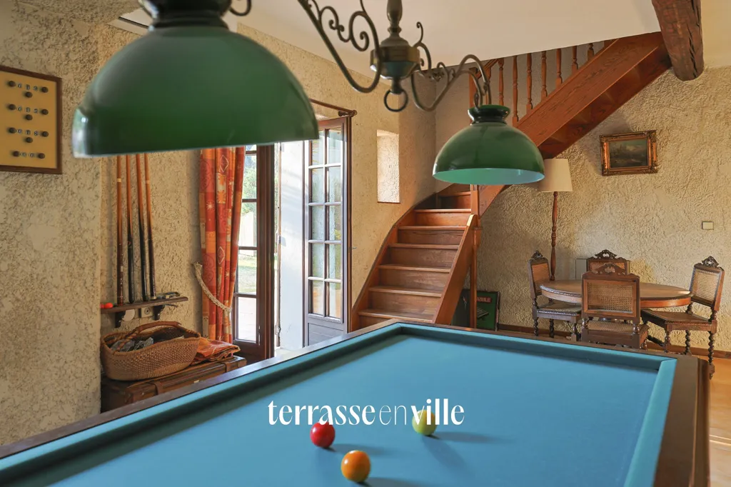 Pièces - Maison Familiale avec Jardin à Saint-Cyr-sur-Mer
