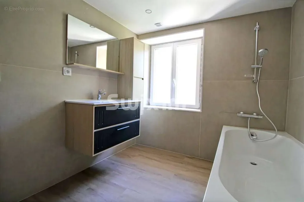 Appartement 5 pièces à Les Rousses