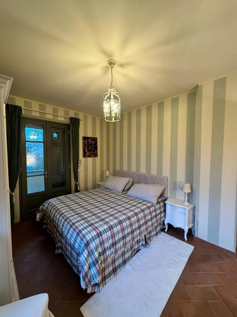 Magamistoad - Villa with Garden in Forte Dei Marmi Centre