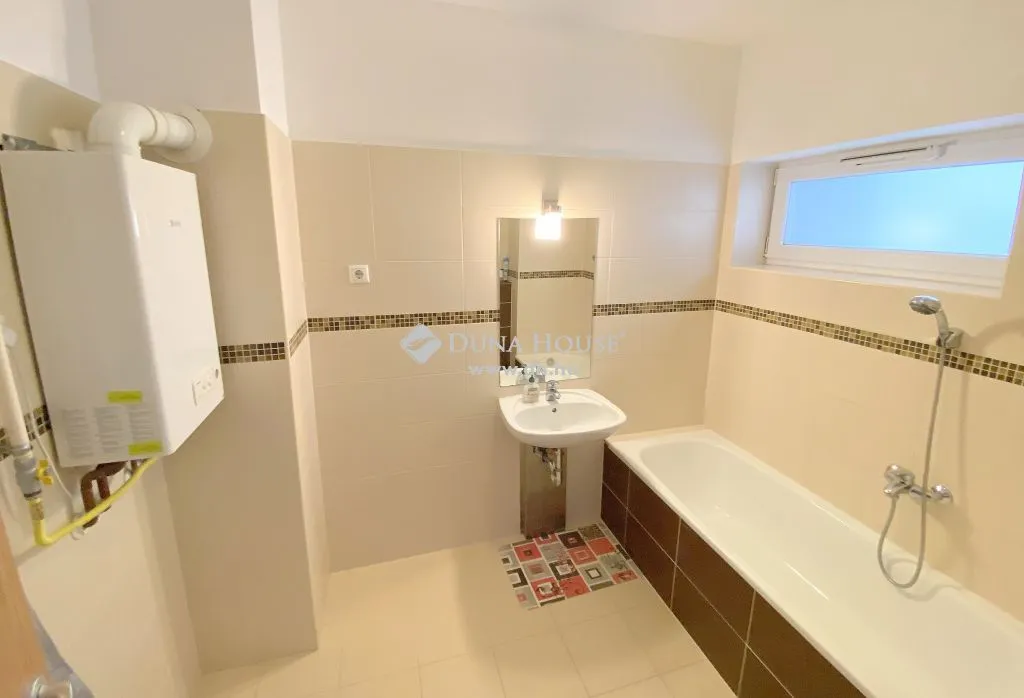 Salles de bain - Apartment with Balcony in Nyíregyháza