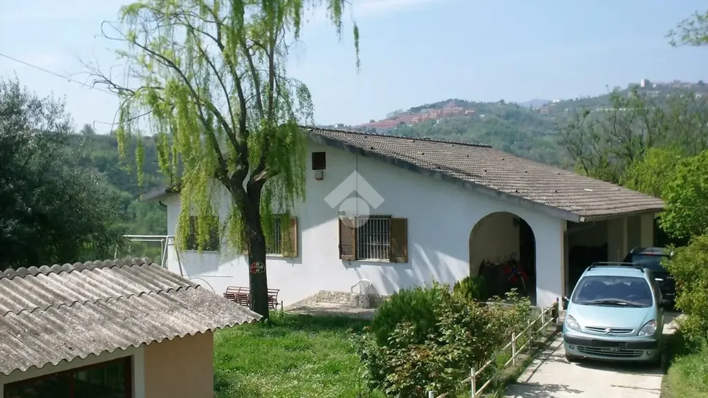 Extérieur - Villa with Private Garden in Castrolibero