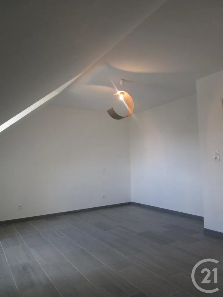 Toad - Contemporary House with Garden in Mardié