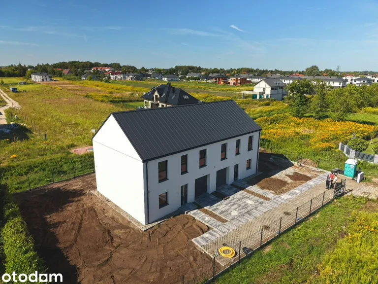 House with Garden View in Stare Babice