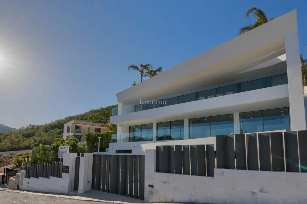 Välivaade - Modern Villa with Sea Views in Ibiza