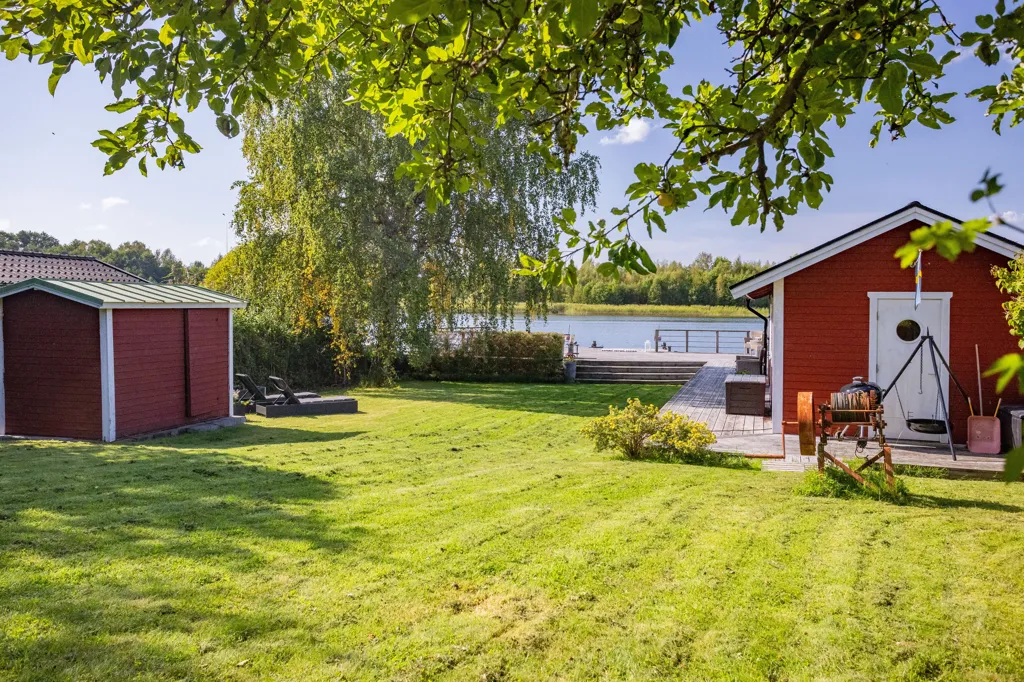 Aed - Strandtomt with Marina in Österskär