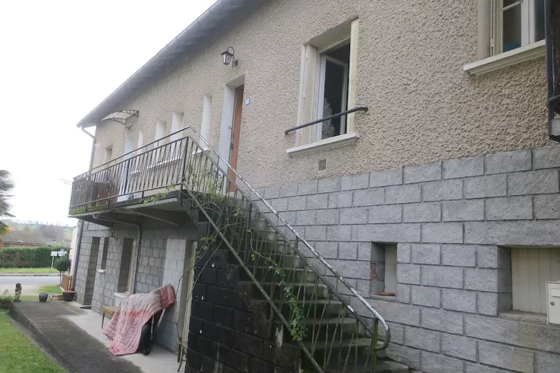 Extérieur - Appartement T2 à Rénover à Maurs